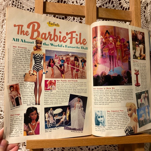 SOLD - Barbie 30th Anniversary Magazine - Winter 1990 - Photos, Features - Picture 15 of 16